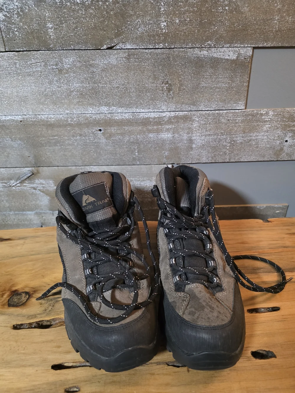Ozark Trail Gladiator Men's Gray and Brown Hiking Boots